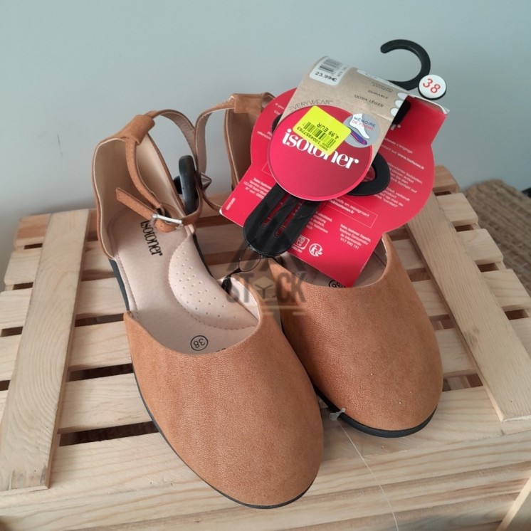 CHAUSSURE - ISOTER - 19 paires