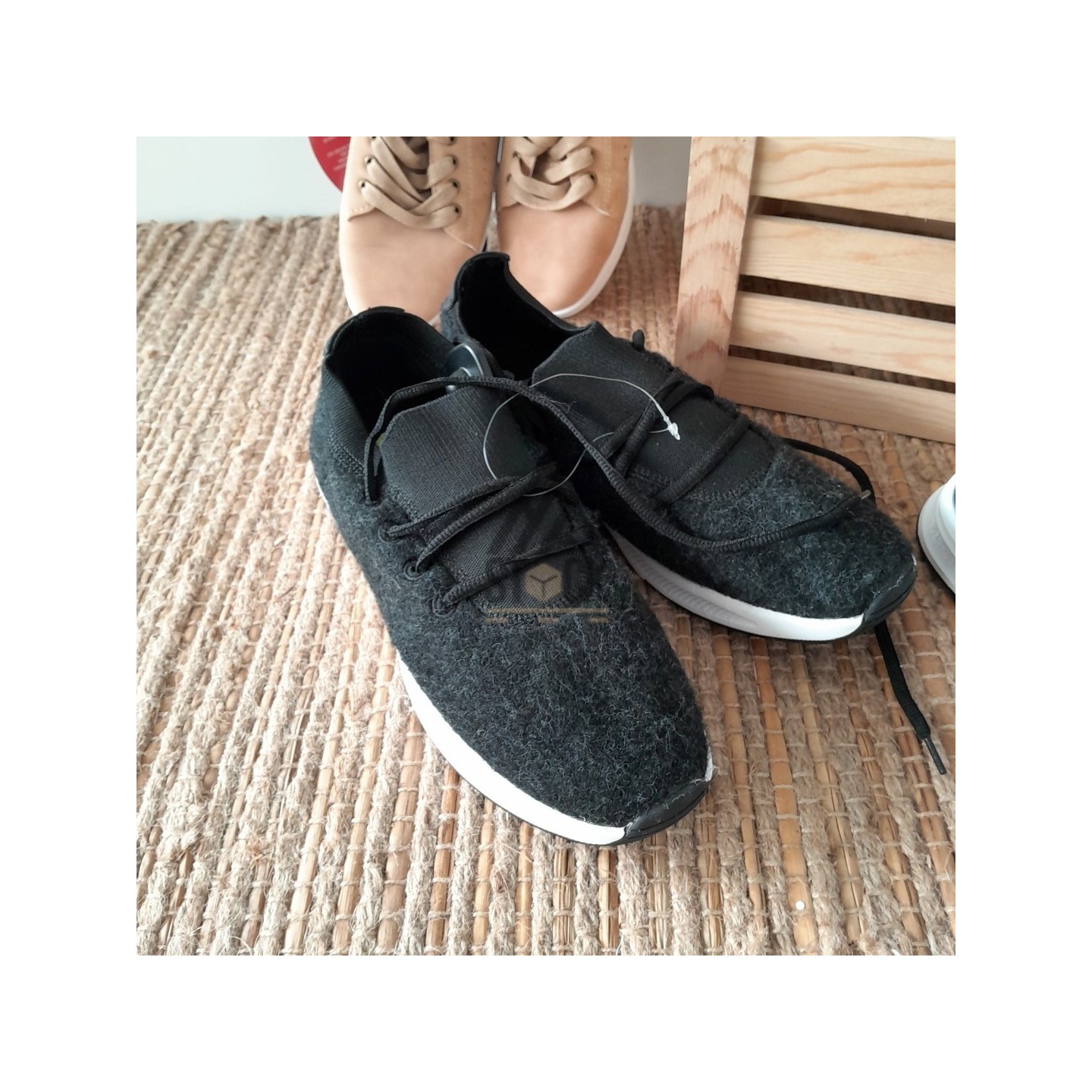 CHAUSSURE - ISOTER - 19 paires