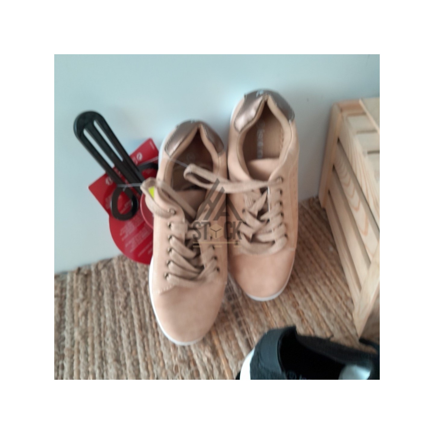 CHAUSSURE - ISOTER - 19 paires