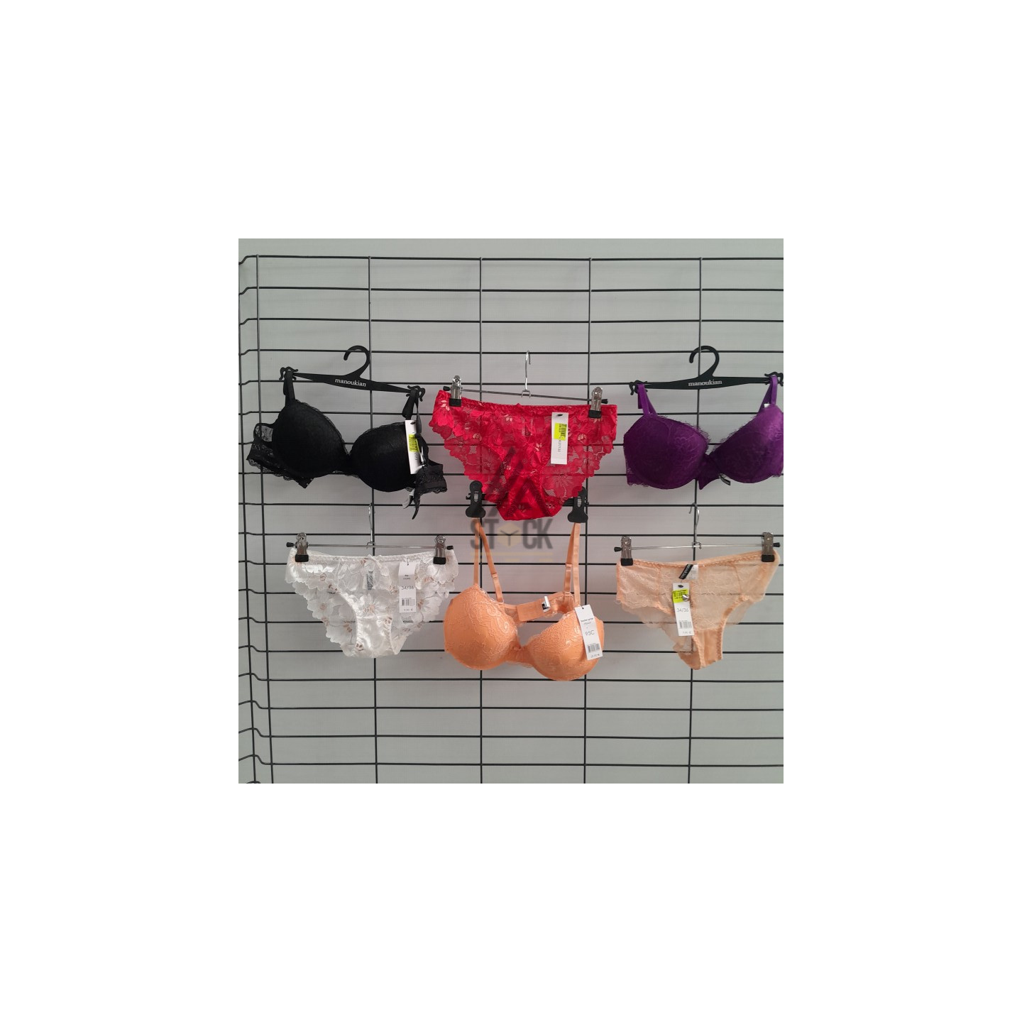 SOUS VETEMENTS - MANOUKIAN - 50 pièces