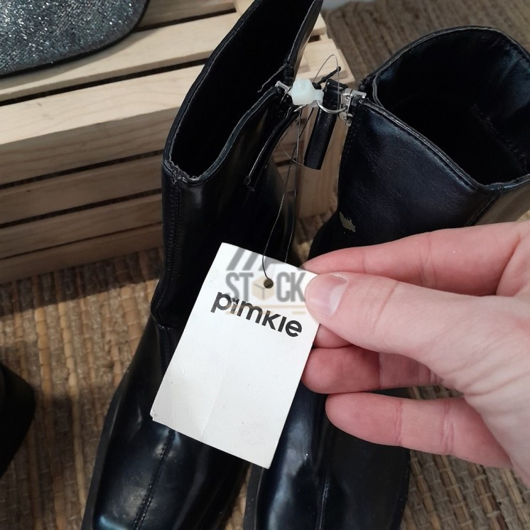 CHAUSSURES - PIMKIE -  14 paires