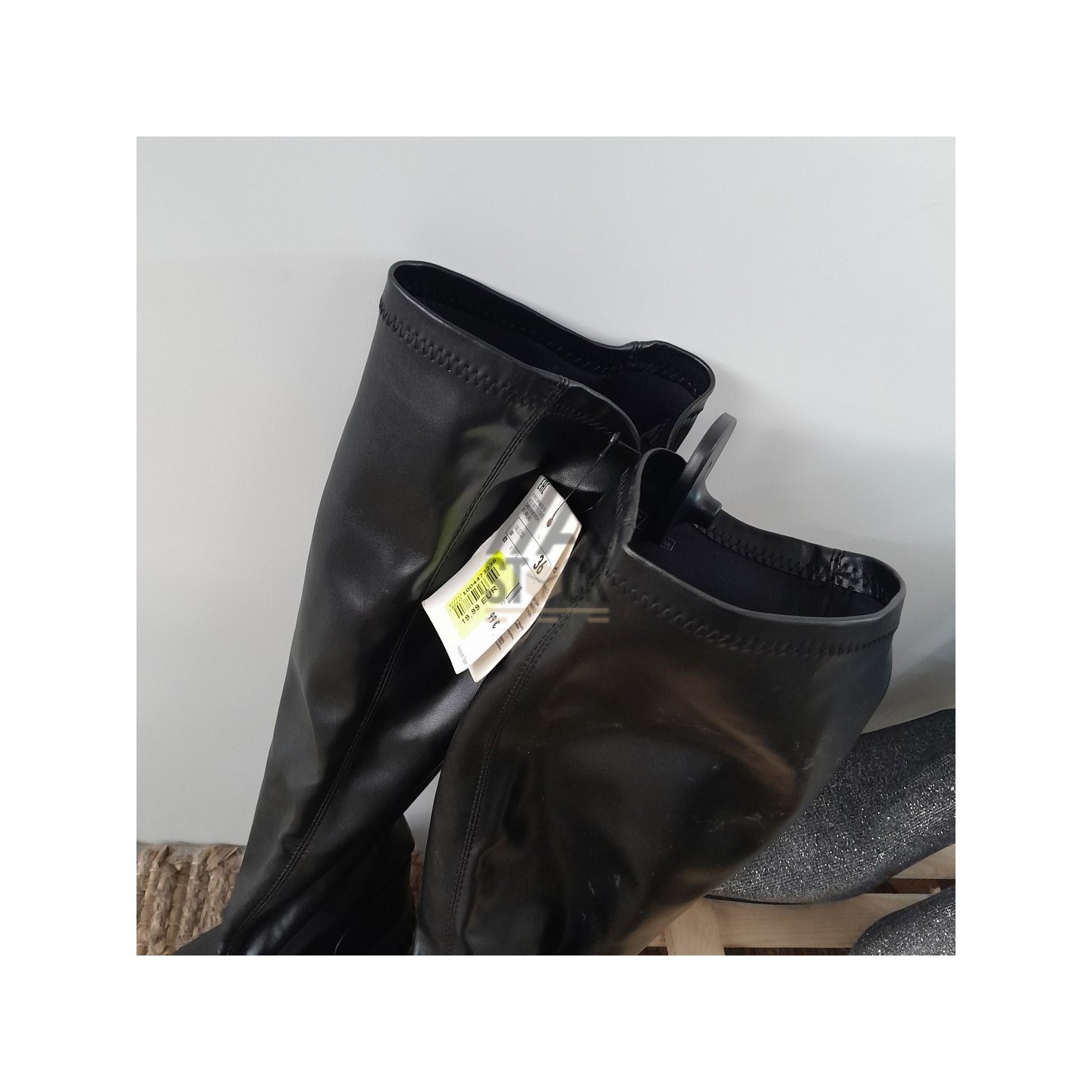 CHAUSSURES - PIMKIE -  14 paires