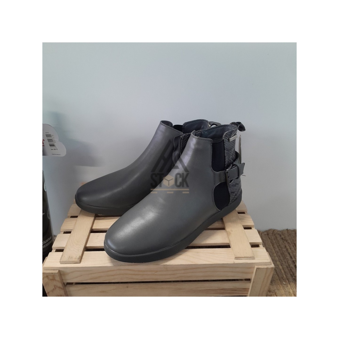 CHAUSSURE - ISOTER - 23 paires