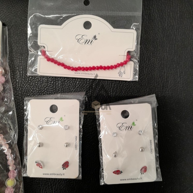 BIJOUX - 200 pièces