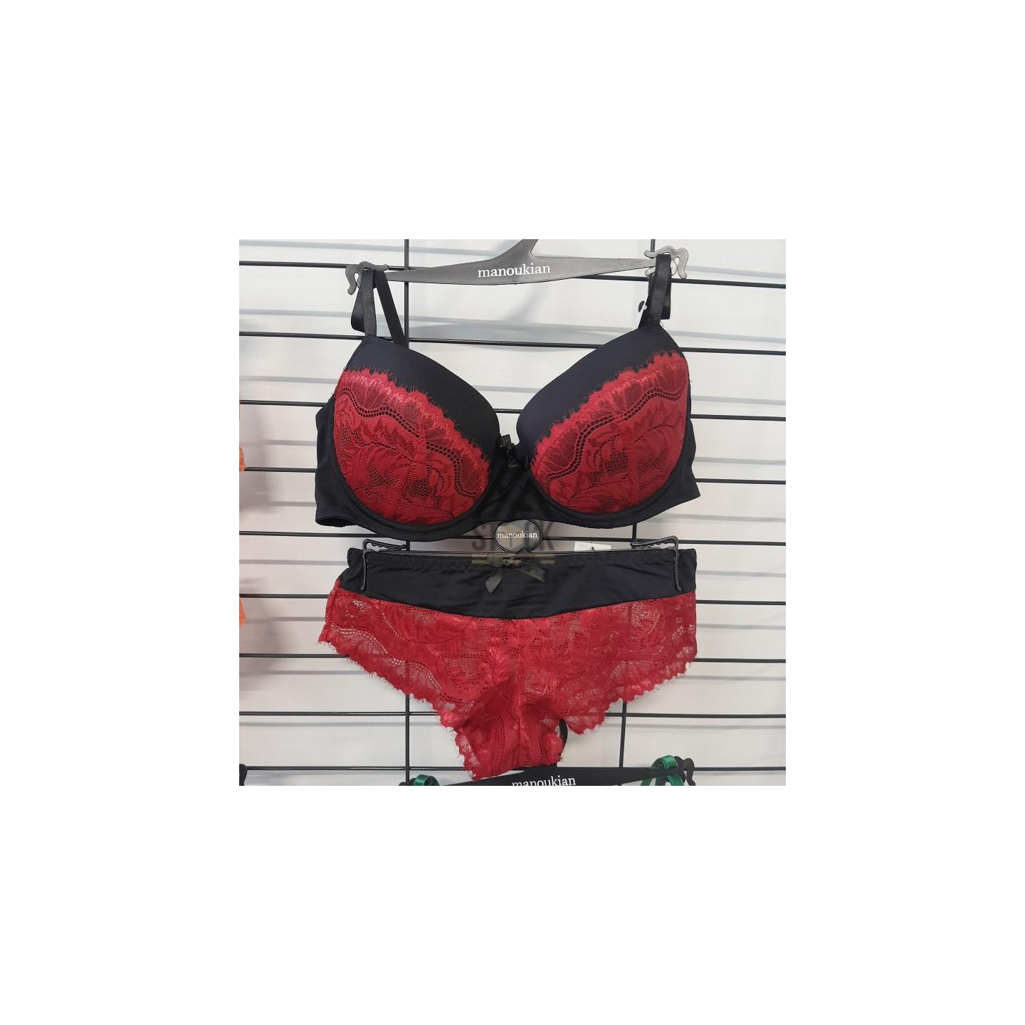 Sous vêtement MANOUKIAN - 45 pièces