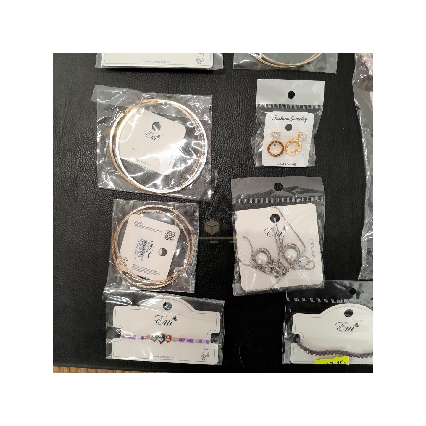 BIJOUX - 200 pièces