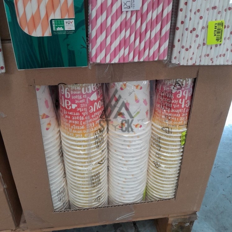 VAISSELLE JETABLE - 320 pièces