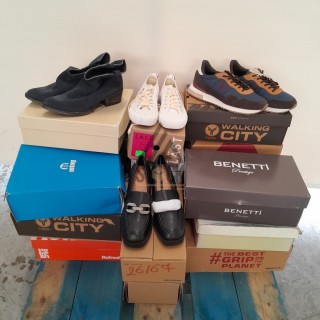 CHAUSSURE en boite  - 20 paires