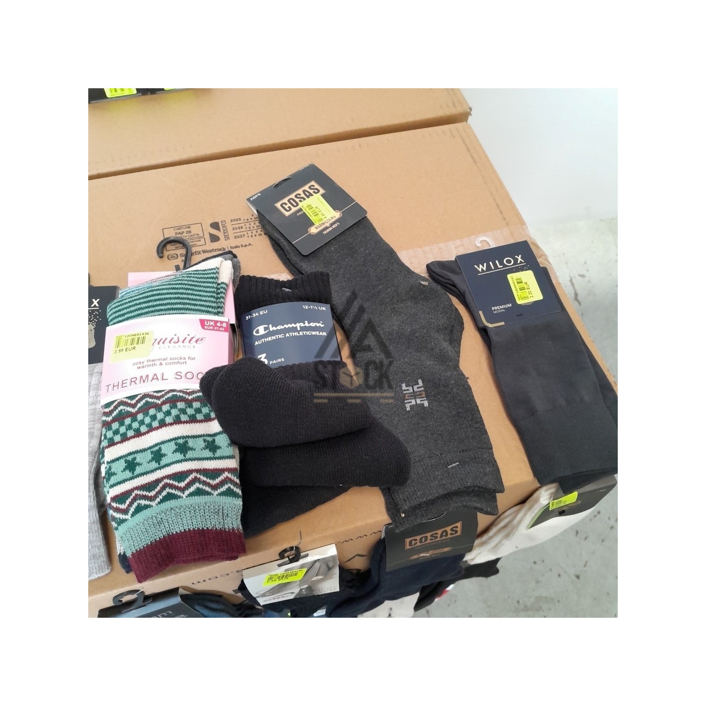 CHAUSSETTE - 300 paires