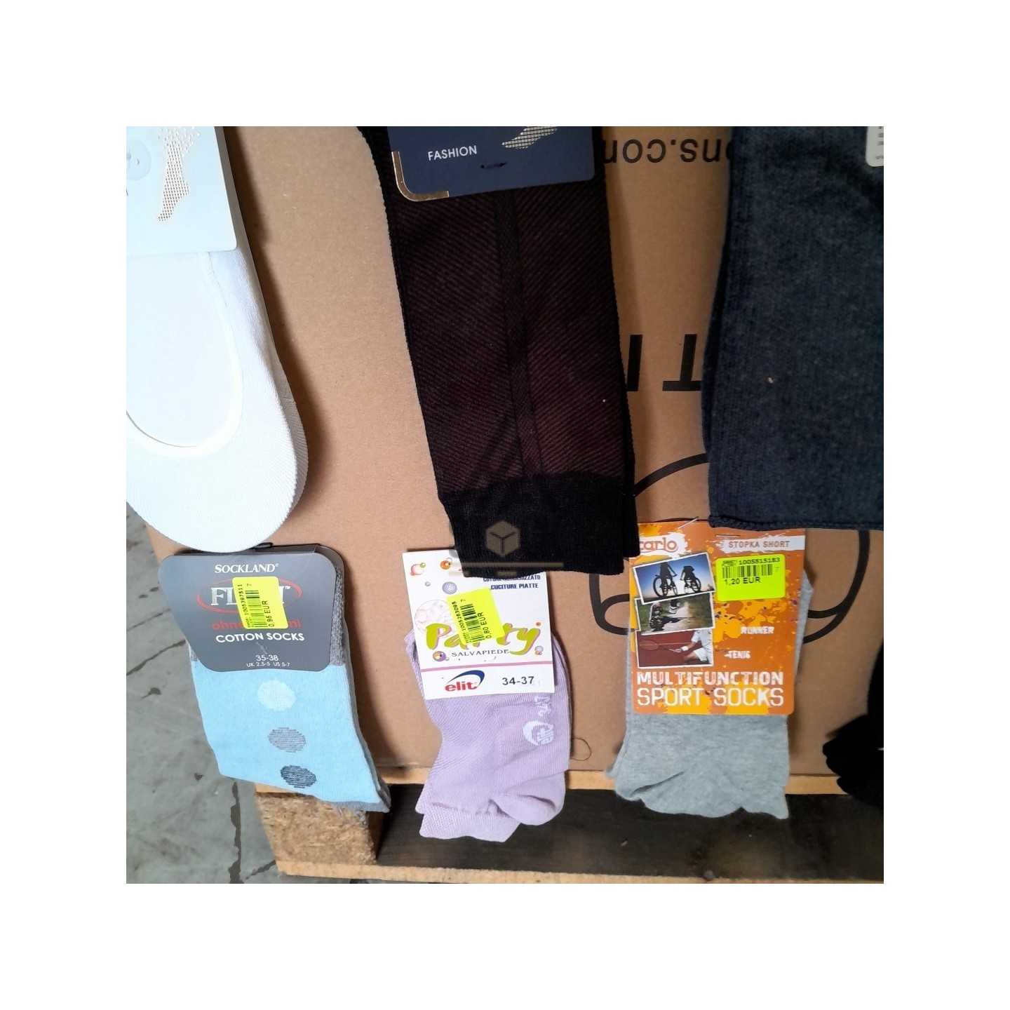 CHAUSSETTE - 300 paires