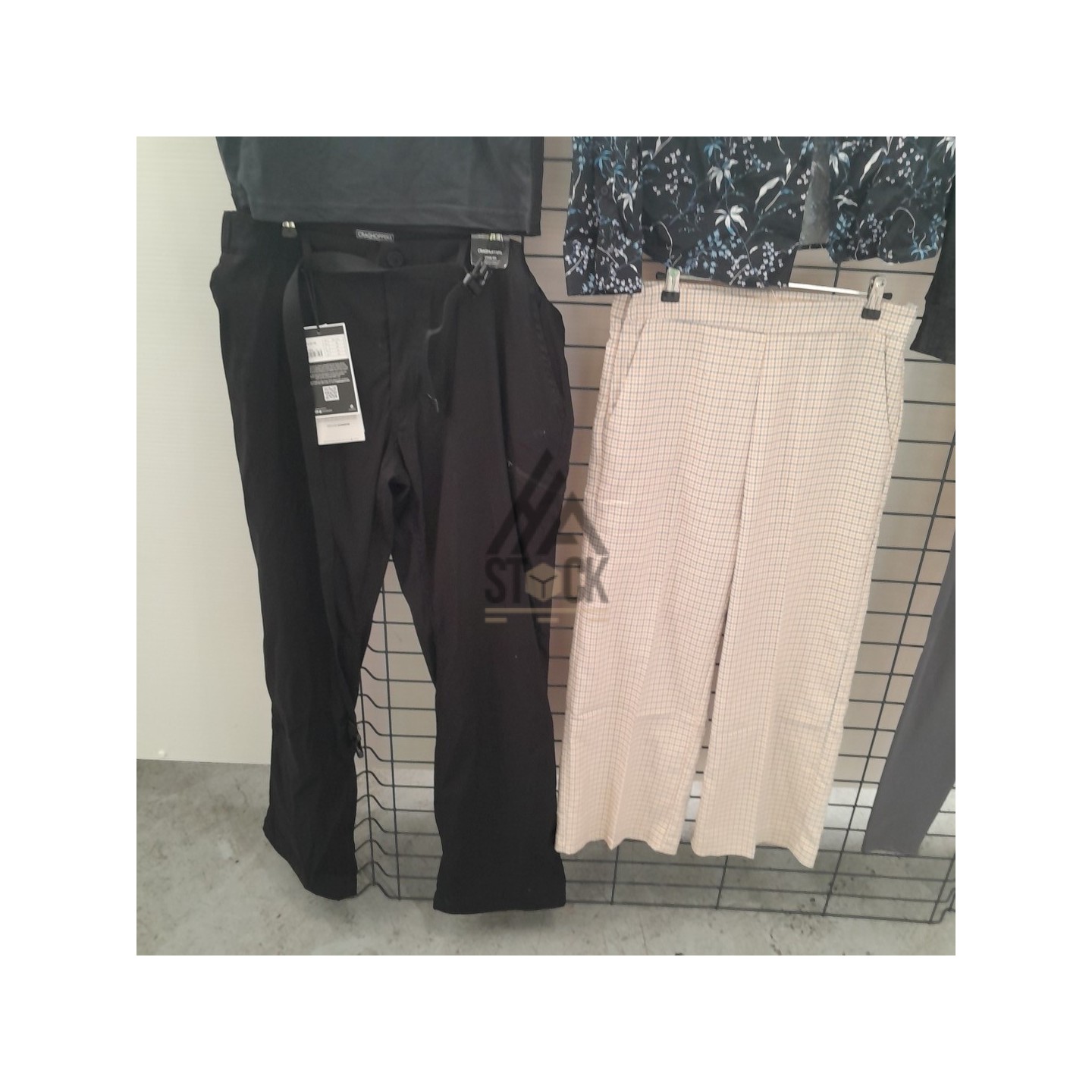 TEXTILE MARQUE  - 240 pièces