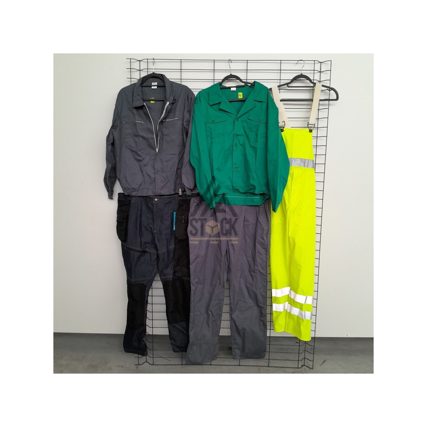 Vêtements de travail - 150 pièces