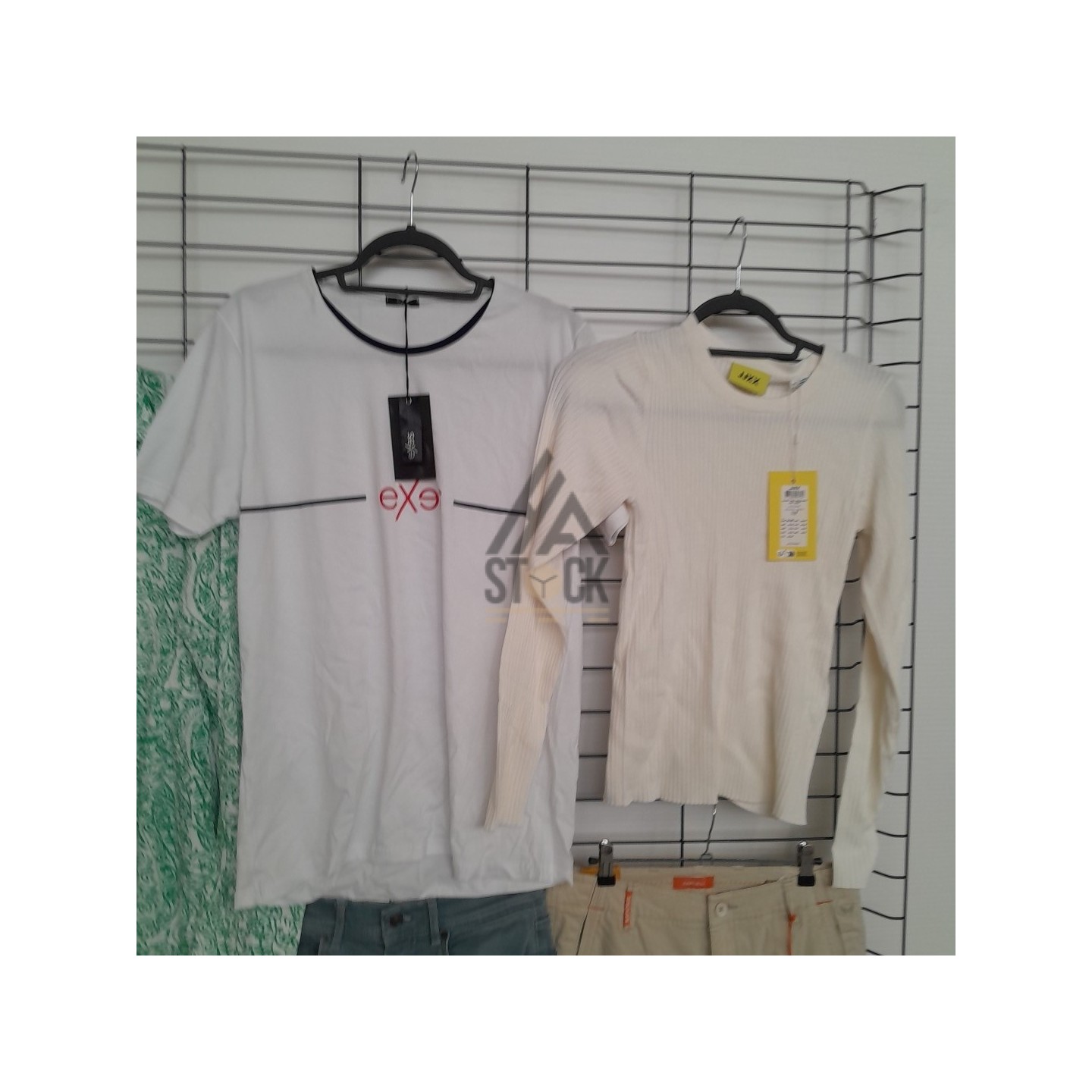 TEXTILE MARQUE  - 240 pièces