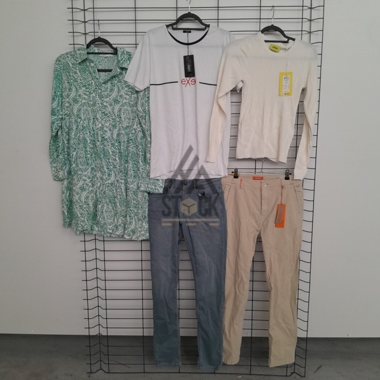 TEXTILE MARQUE  - 240 pièces