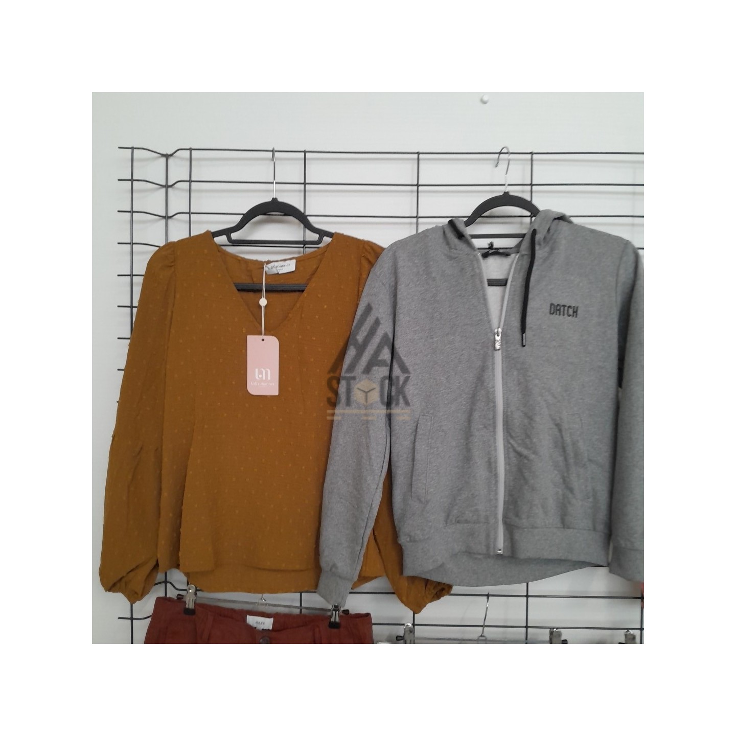 TEXTILE MARQUE  - 240 pièces