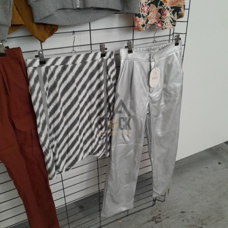 TEXTILE MARQUE  - 240 pièces