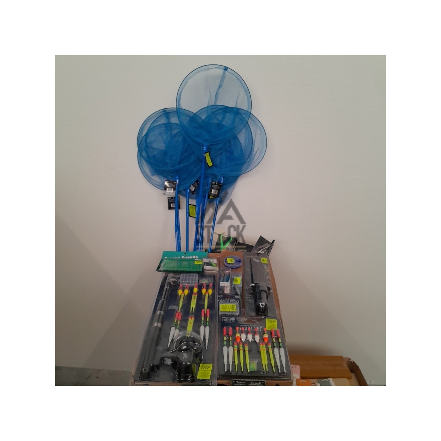 Article de pêche  - 140 pièces