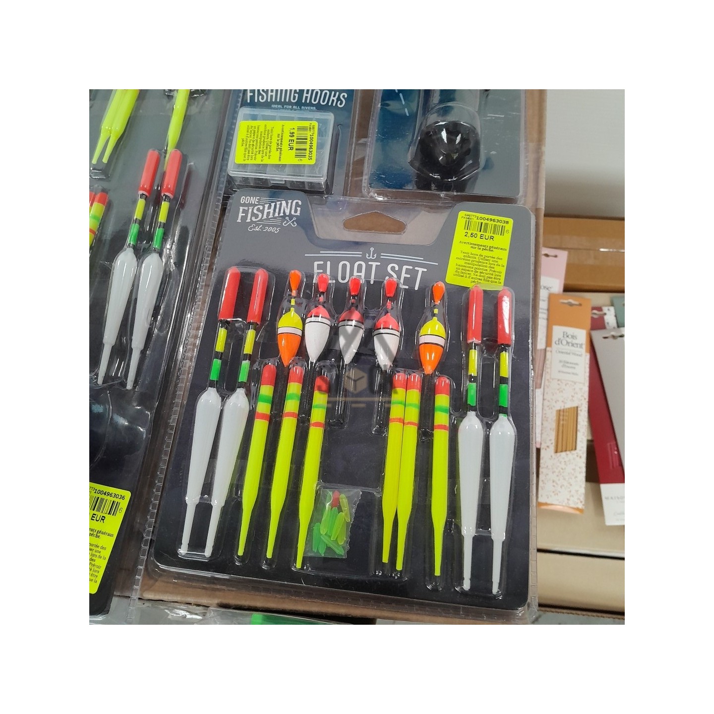 Article de pêche  - 140 pièces