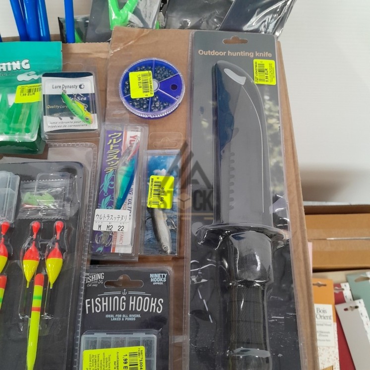 Article de pêche  - 140 pièces