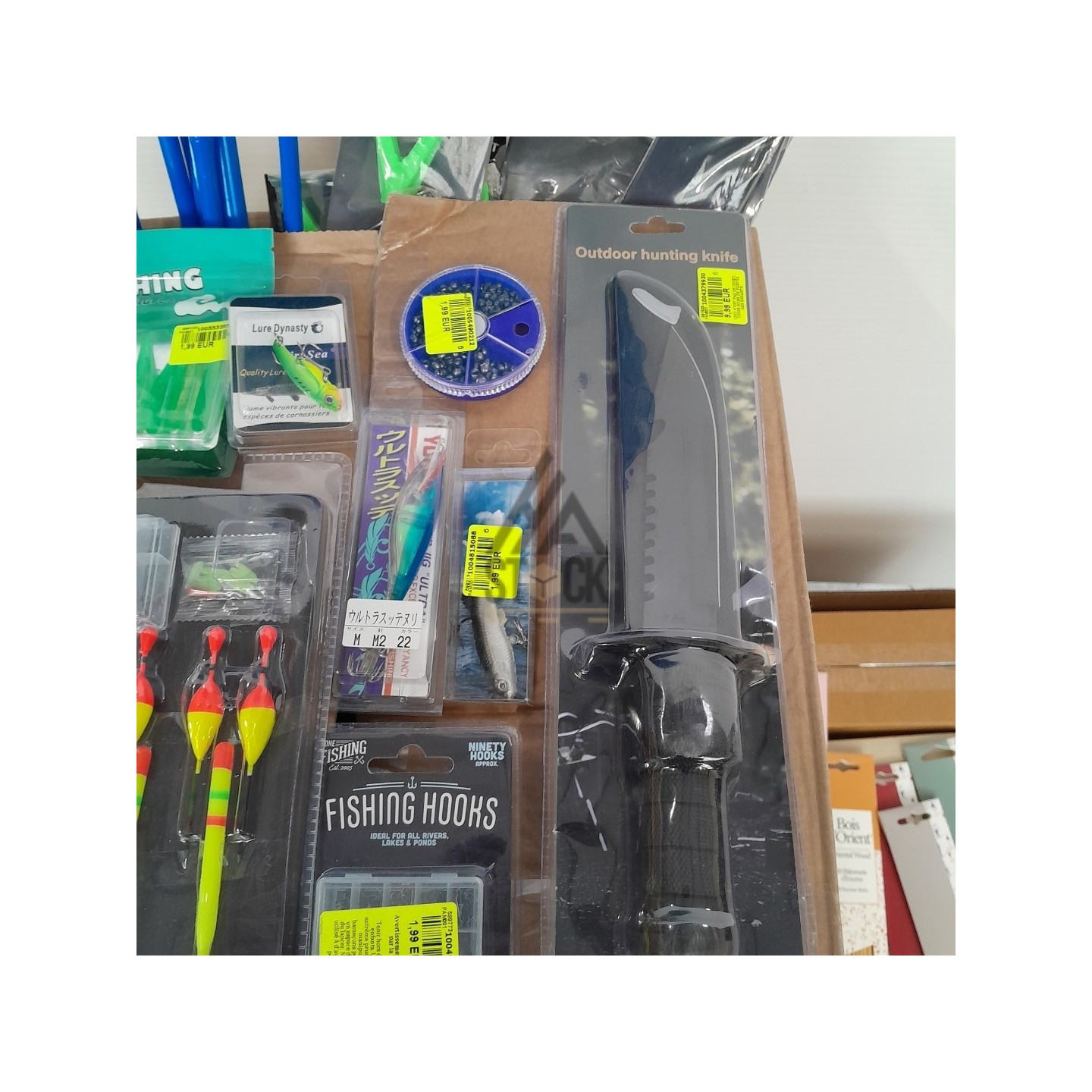 Article de pêche  - 140 pièces