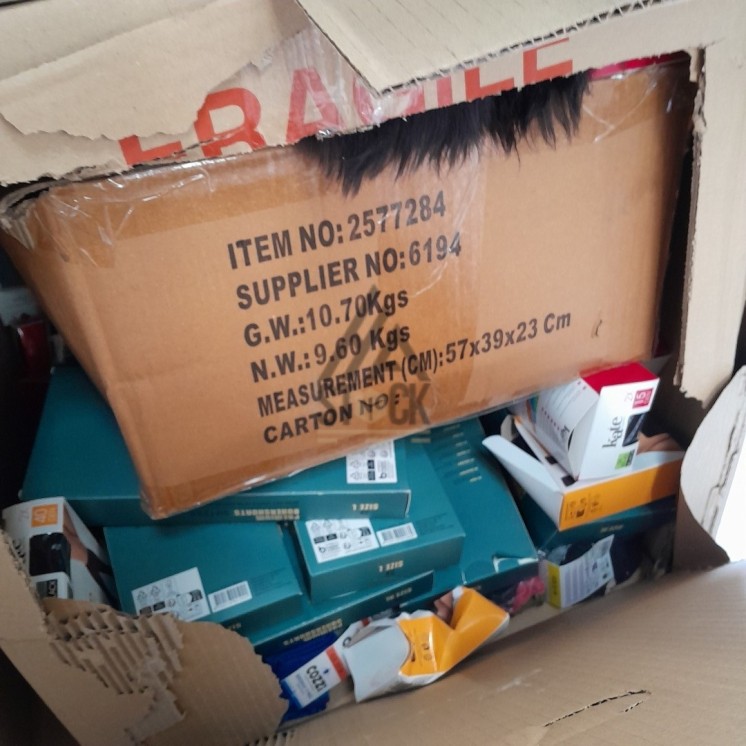 PALETTE A****N - A215