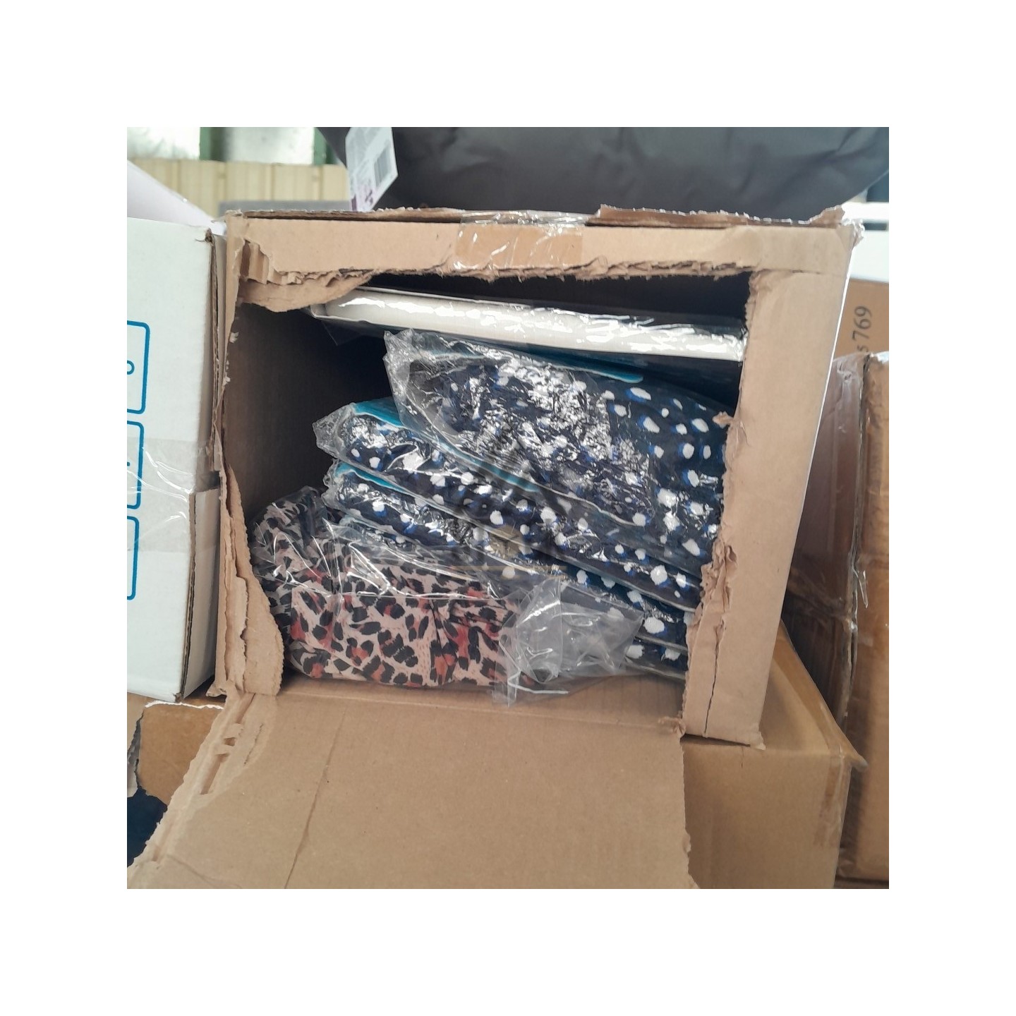 PALETTE A****N - A225