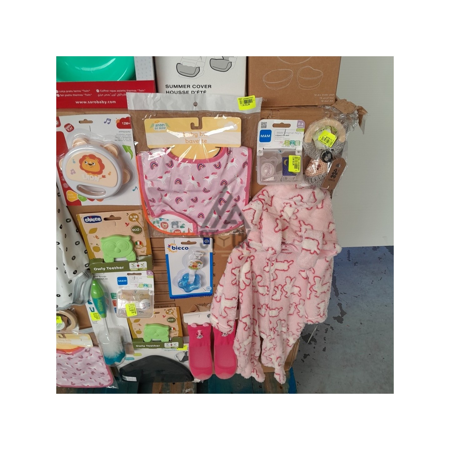 PUÉRICULTURE - 170 pièces