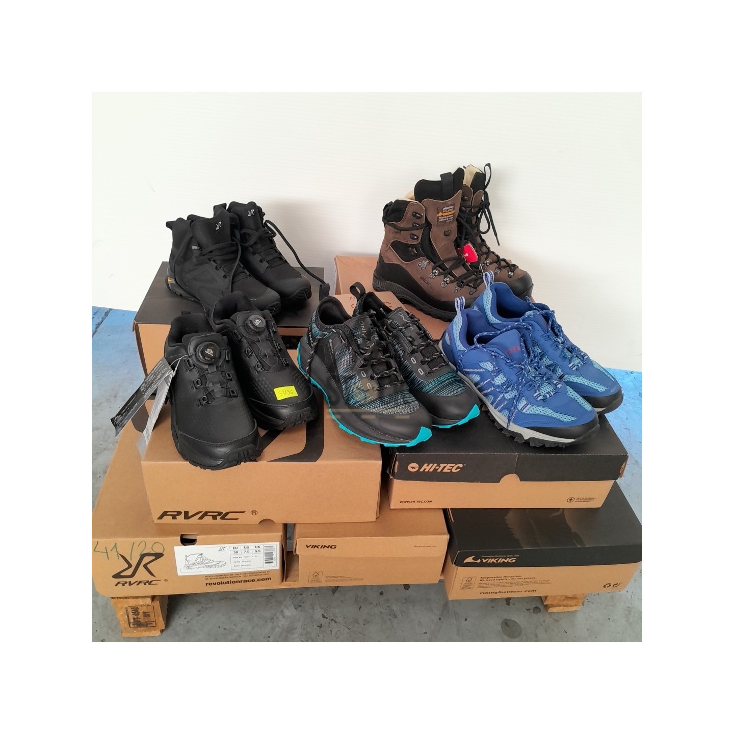 CHAUSSURE RANDONNEE enfant  - 11 paires