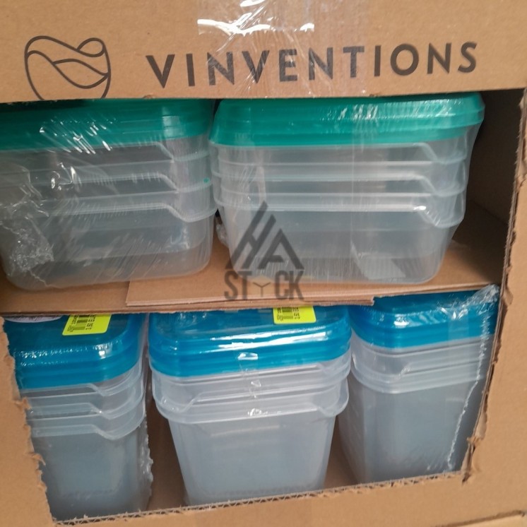 VAISSELLE PLASTIQUE - 200 pièces