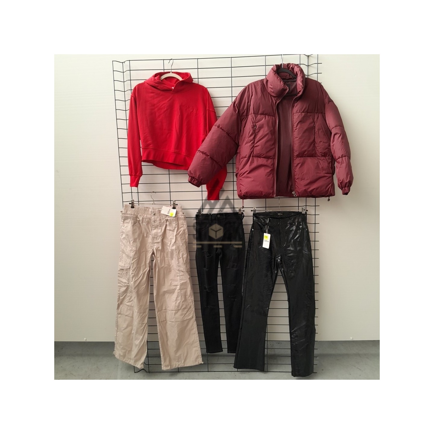 TEXTILE - JENNYFER -  65 pièces