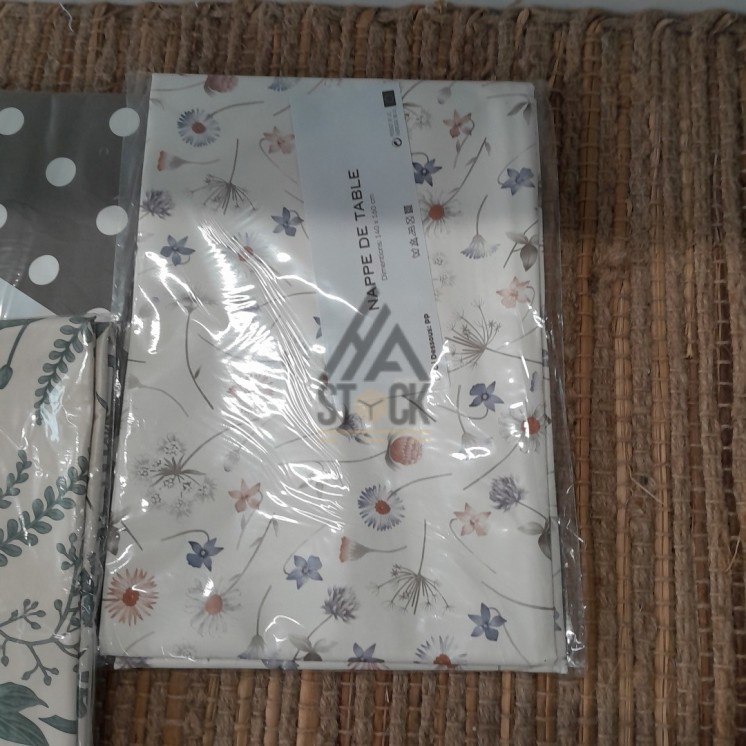 Nappe PVC imprimée - 50 pièces