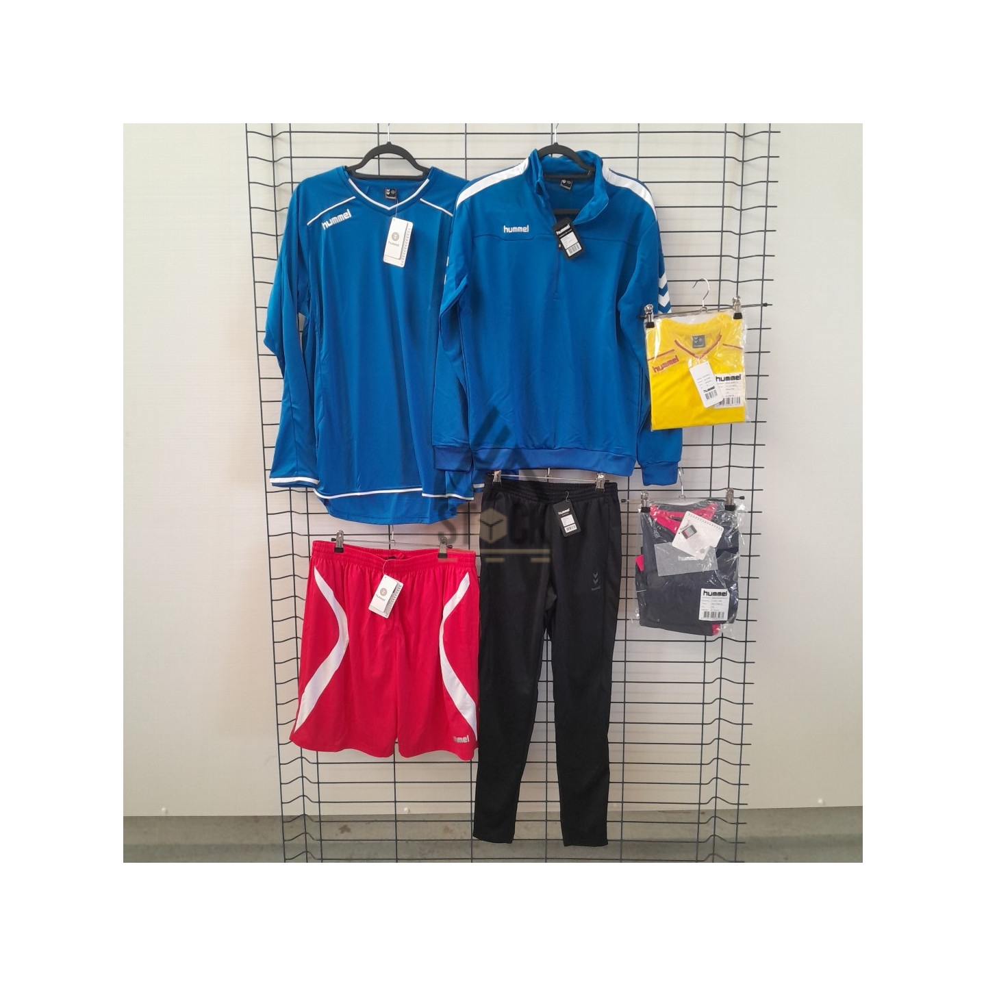 Textile de sport - HUMMEL - 35 pièces