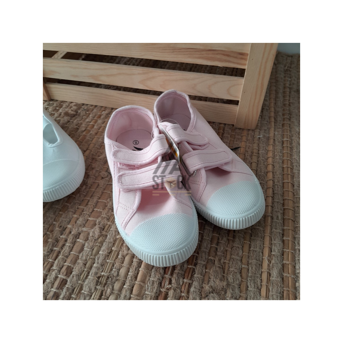 Chaussure enfant - PANTHER -  85 paires