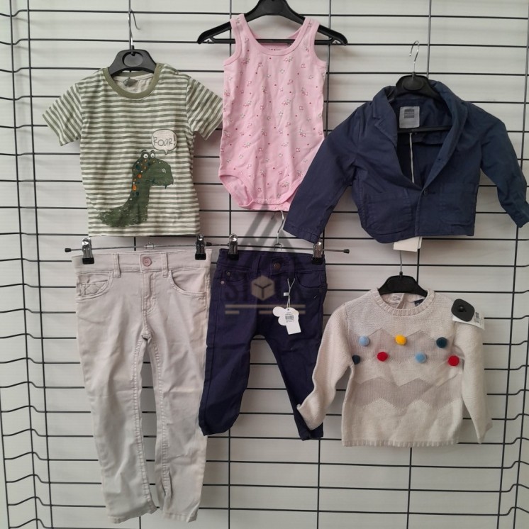 TEXTILE ENFANT de marque - 250 pièces