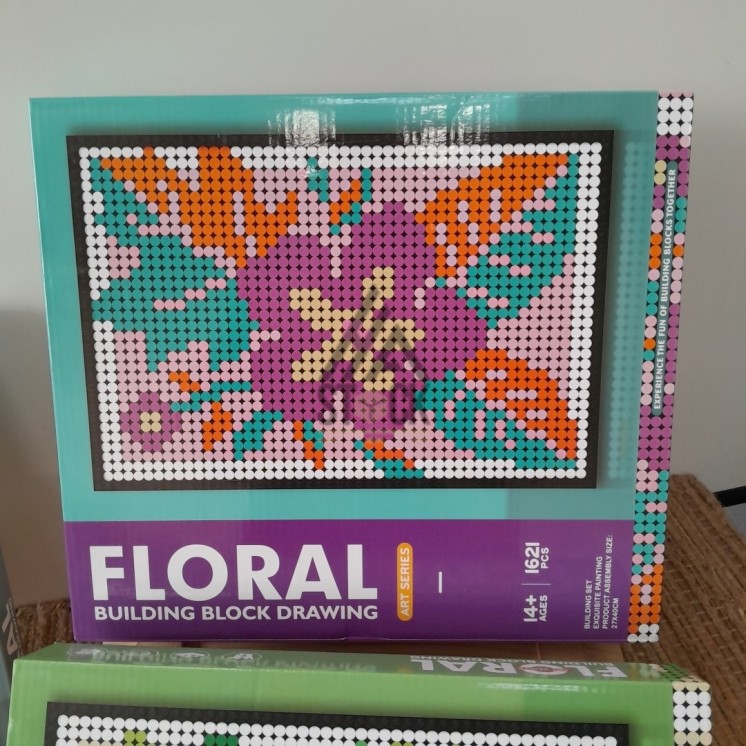 FLORAL BUILDING BLOCK DRAWING - 17 pièces