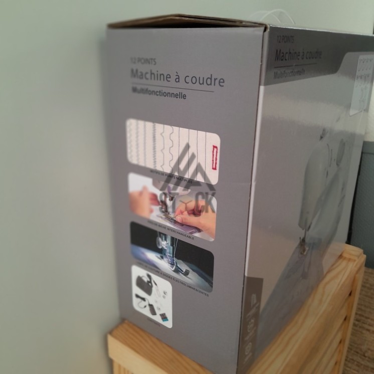 Machine a coudre - 2 pièces