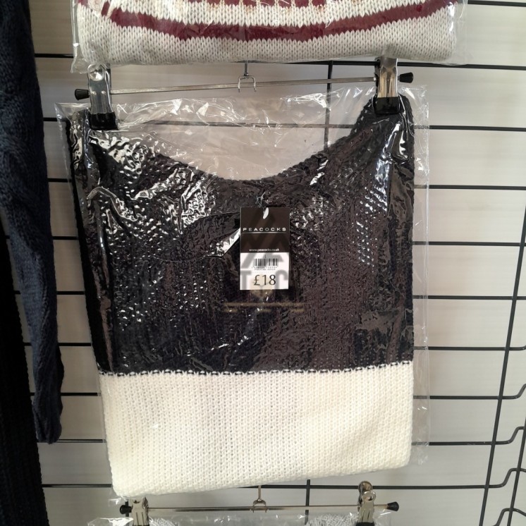 Pull  - PEACOCKS - 50 pièces