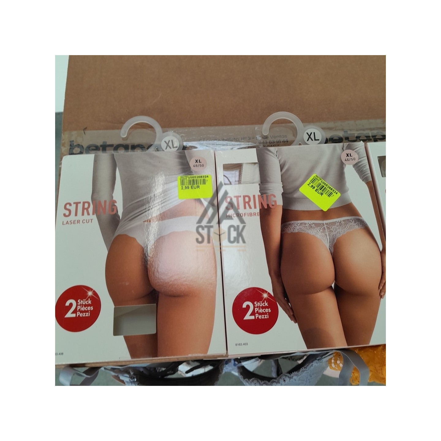 SOUS VETEMENTS FEMME - 220 pièces