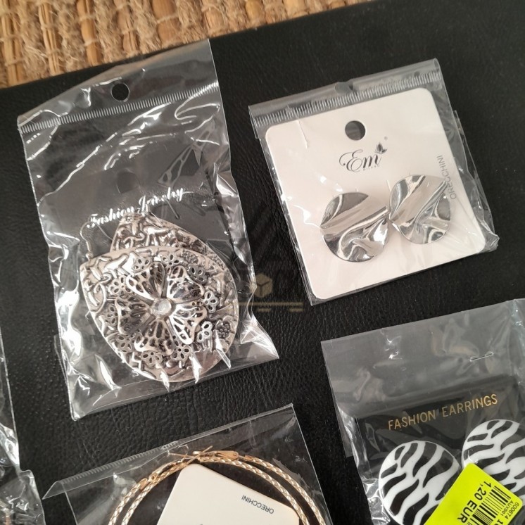 BIJOUX - 300 pièces