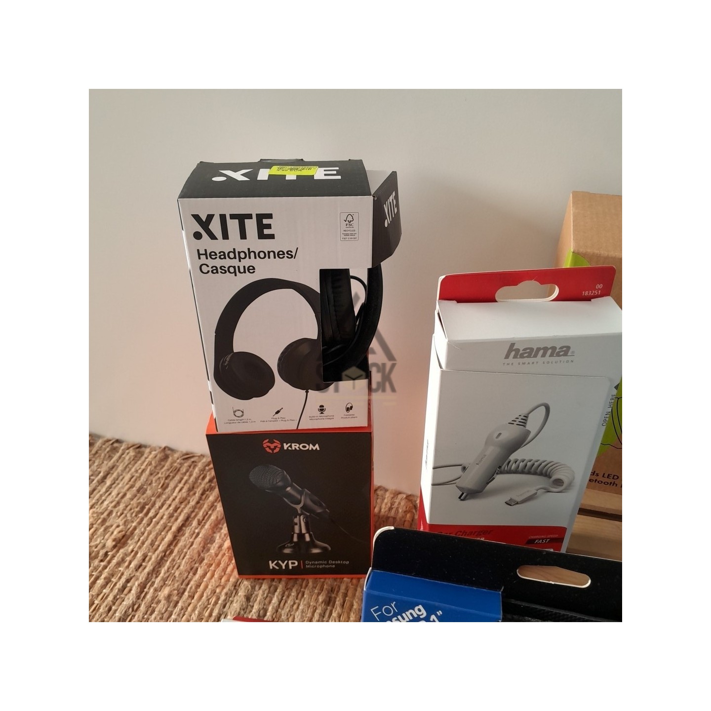 MULTIMÉDIA - 130 pièces