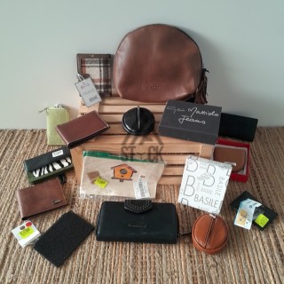 Portefeuilles, porte-monnaie, sacoche - 150 pièces