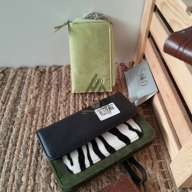 Portefeuilles, porte-monnaie, sacoche - 150 pièces