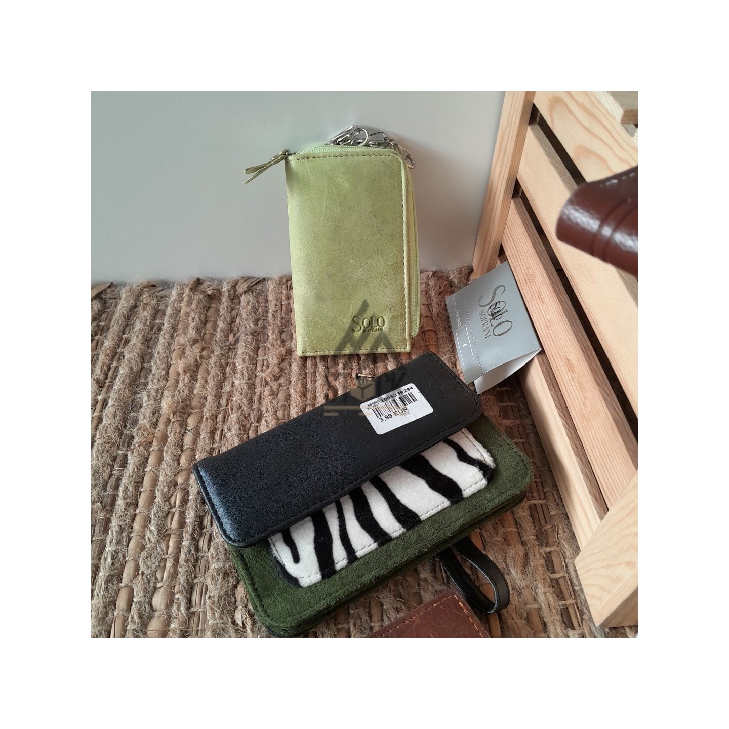 Portefeuilles, porte-monnaie, sacoche - 150 pièces