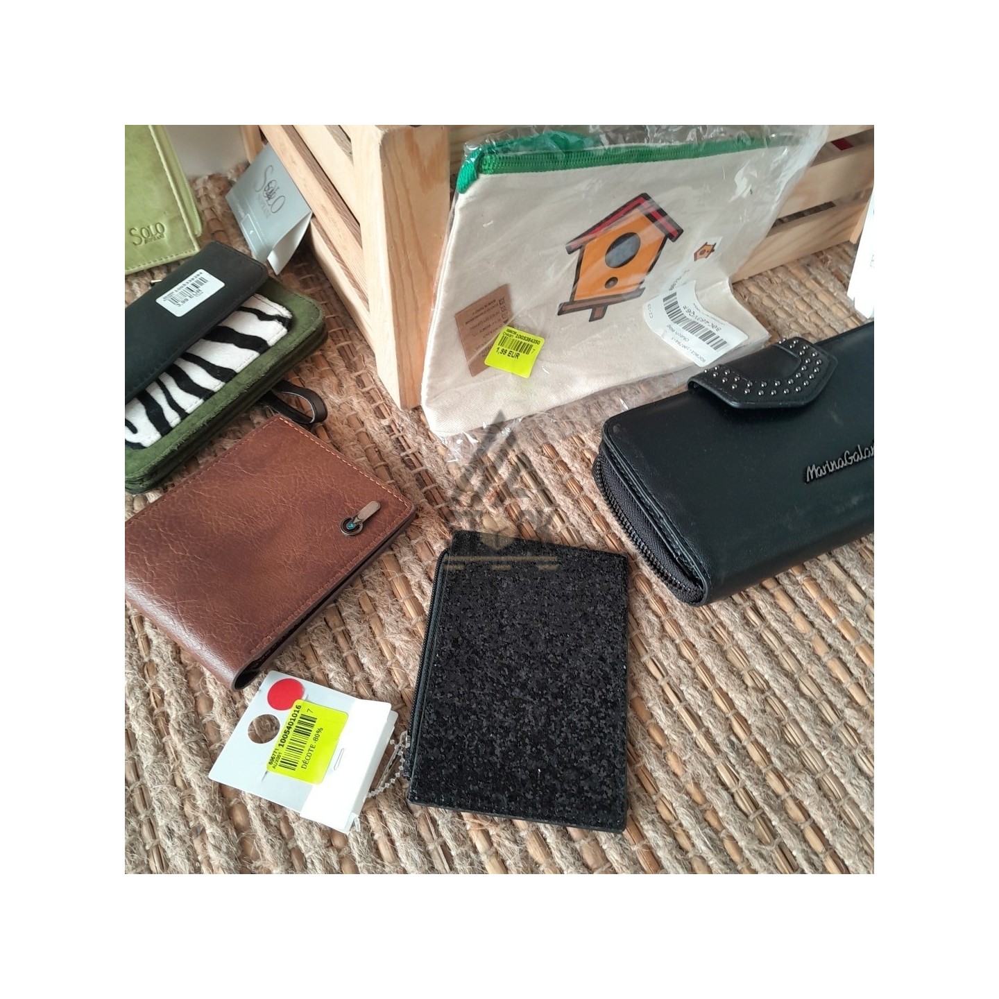 Portefeuilles, porte-monnaie, sacoche - 150 pièces