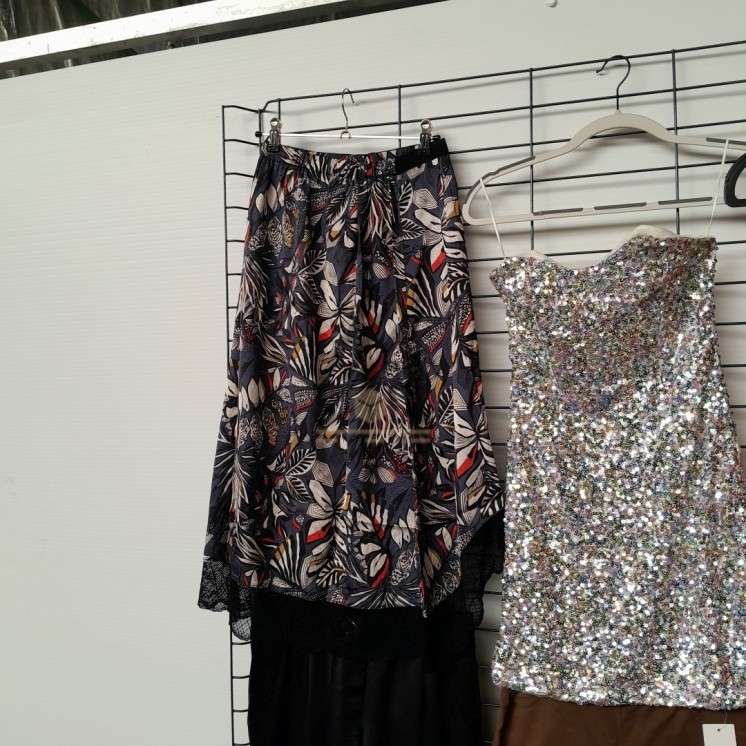 TEXTILE - 300 pièces