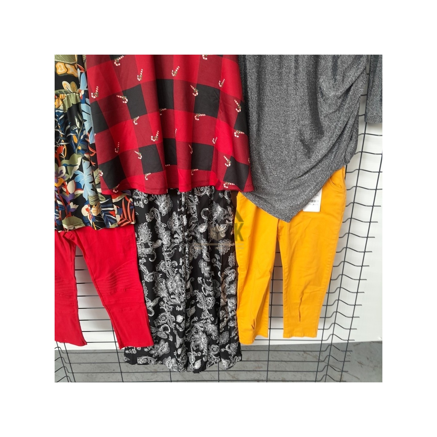 TEXTILE - 300 pièces