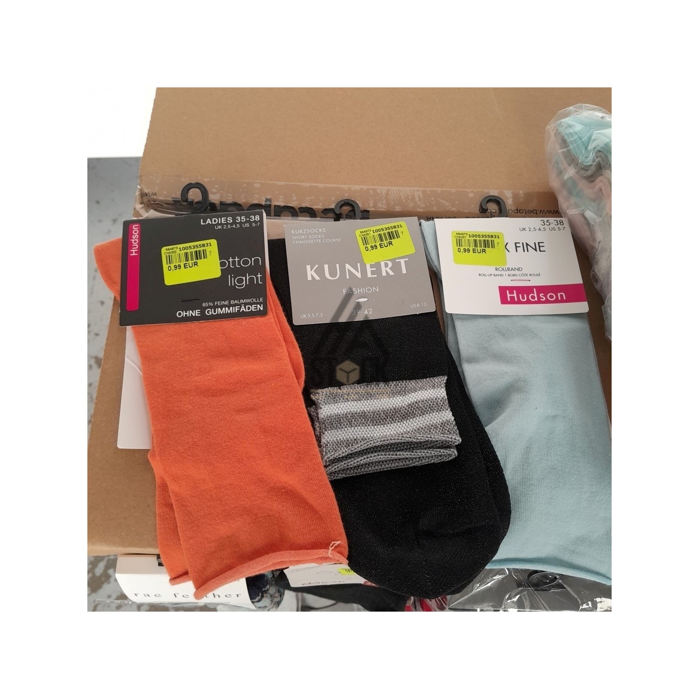 CHAUSSETTE - 300 paires