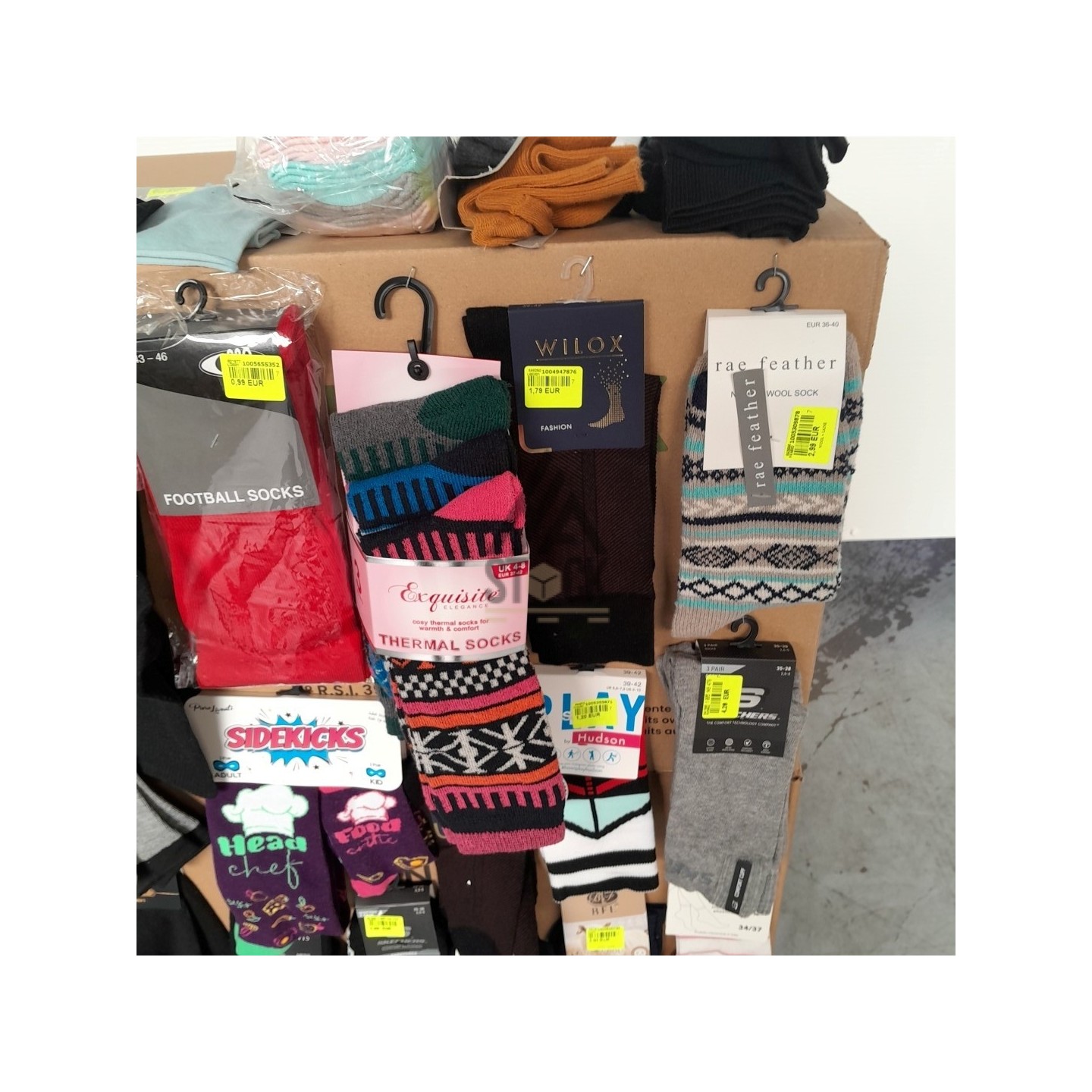 CHAUSSETTE - 300 paires