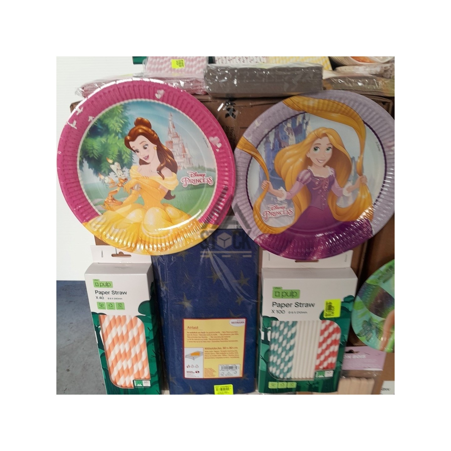 VAISSELLE JETABLE - 320 pièces