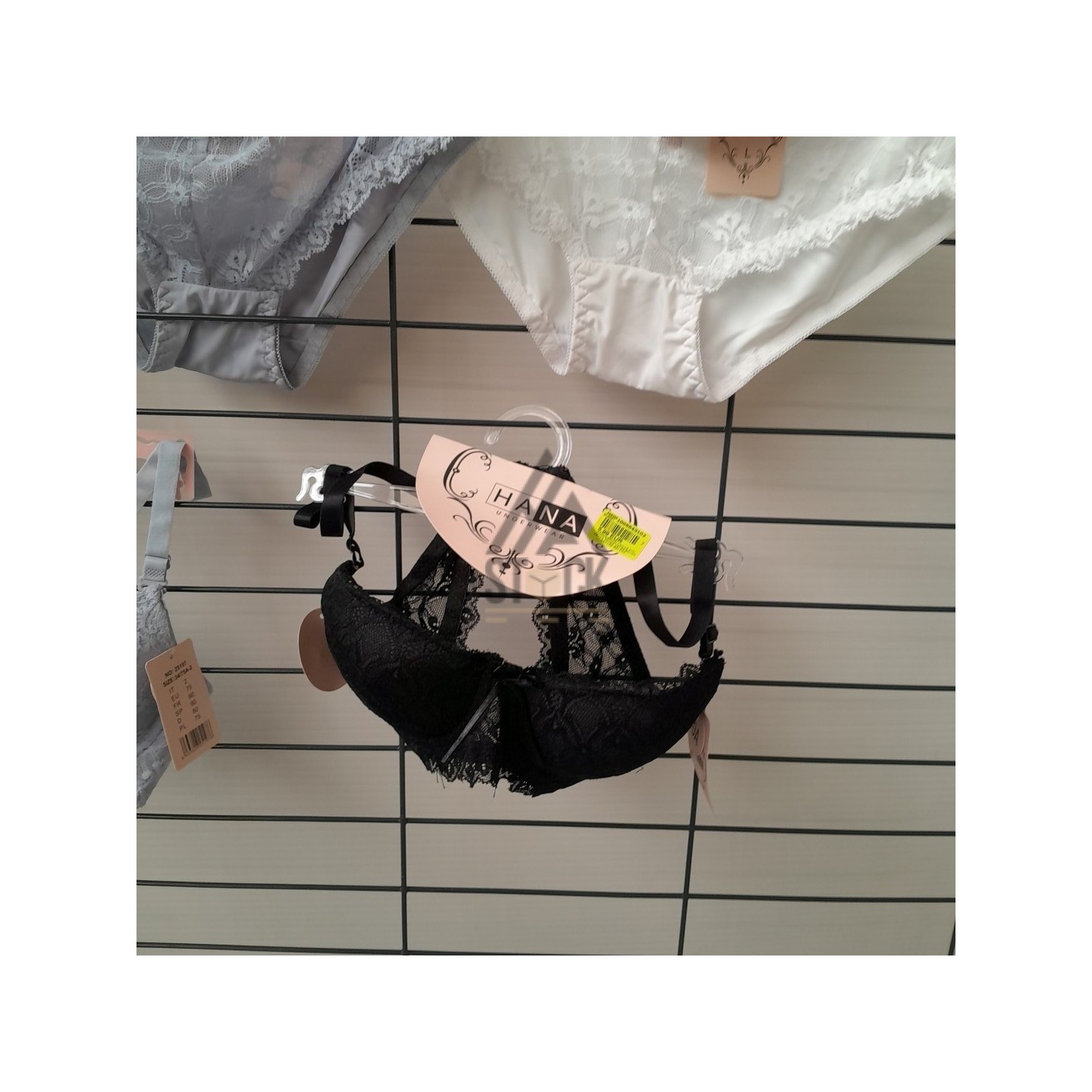 SOUS VETEMENTS - HANA - 80 pièces